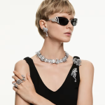 The Vienna Collection ear cuffs Feather, White, Ruthenium plated